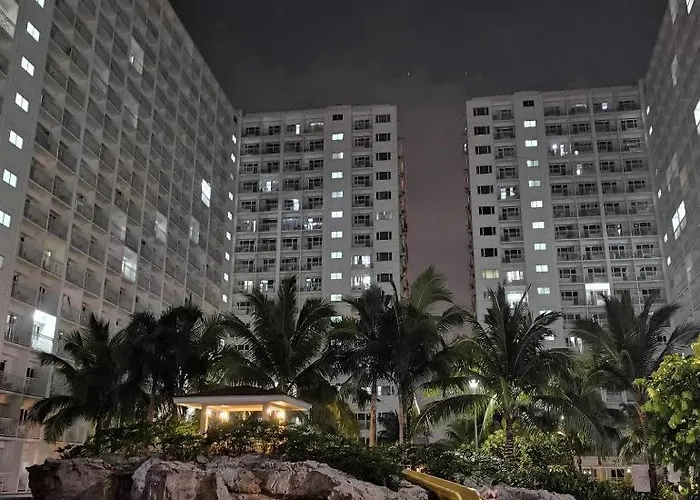 Shore D2 - Shortwalk Mall Of Near Airport